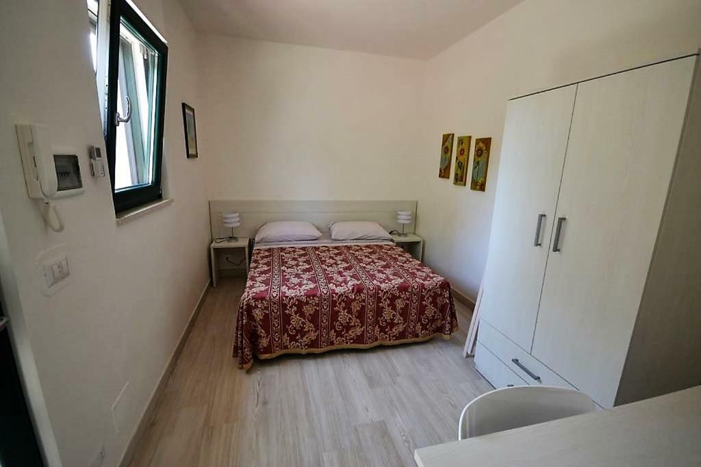 Le Stanze Di Casa Polinisso Guest House Carovigno Ngoại thất bức ảnh